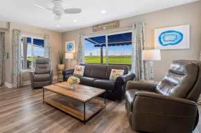 Beachside Oasis in Newport Beach Steps to Balboa Park, Pier, and The Fun Zone!